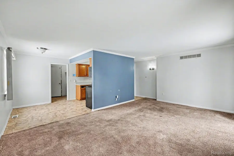 24326 Juliet Drive, Center Line, MI 48015 - #3
