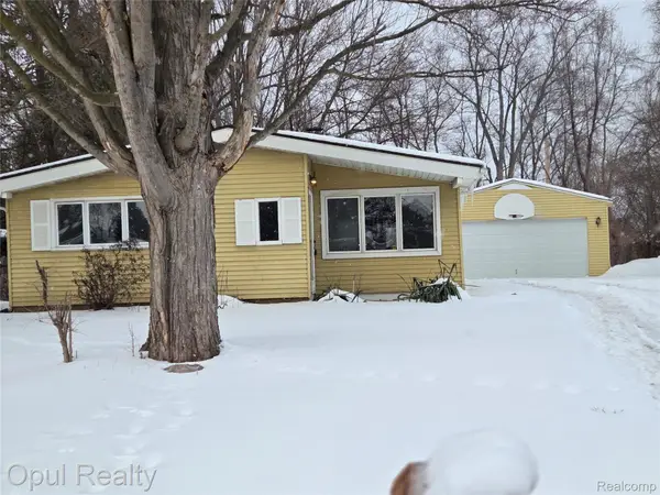 164 Spring Park, WalledLake, MI 48390