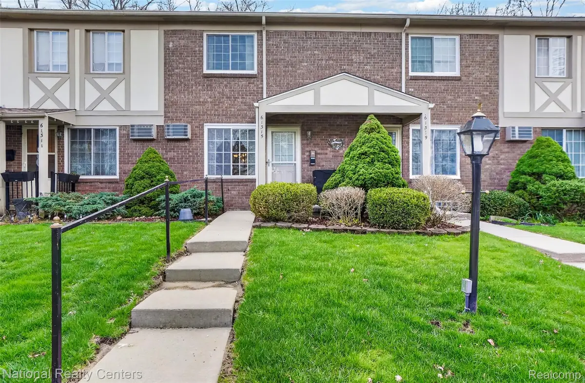 61315 Heritage Boulevard #4, South Lyon, MI 48178 - #1