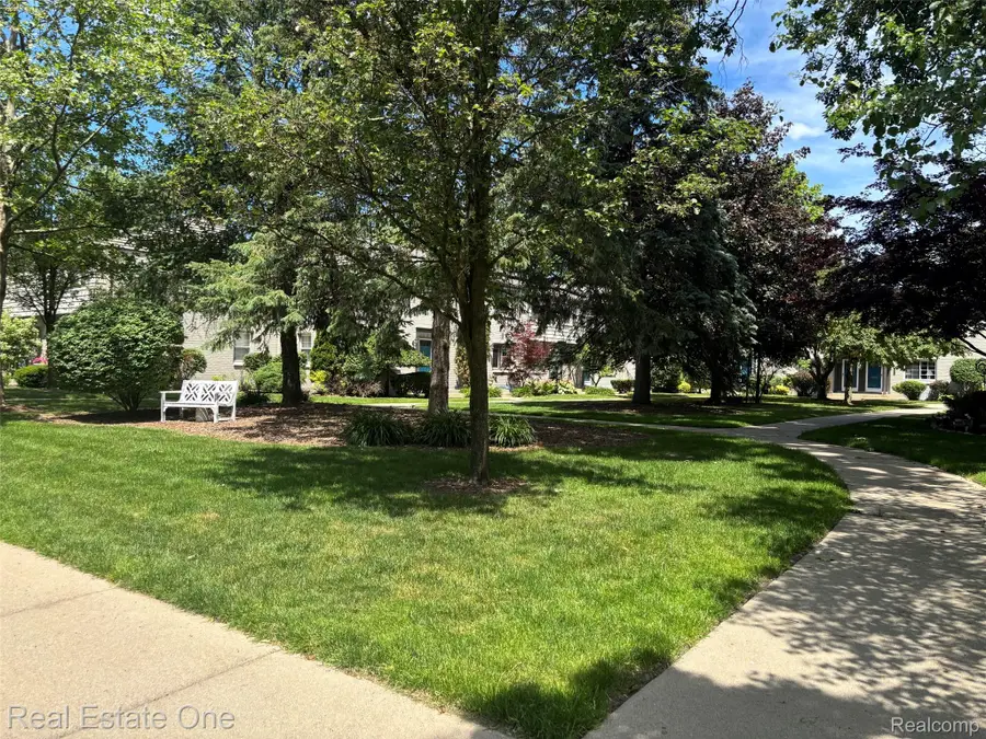 1675 Graefield Road, Birmingham, MI 48009 - #2