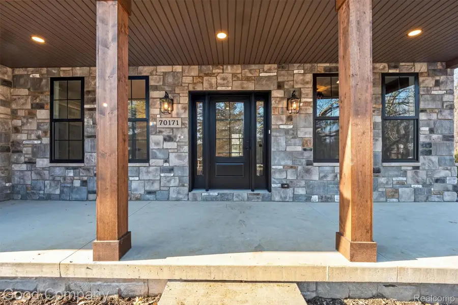 640 Sunnybeach Drive, White Lake, MI 48386 - #3