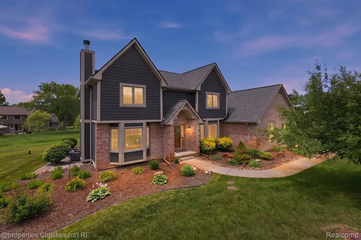 921 Kyle Court, White Lake, MI 48383 - #1