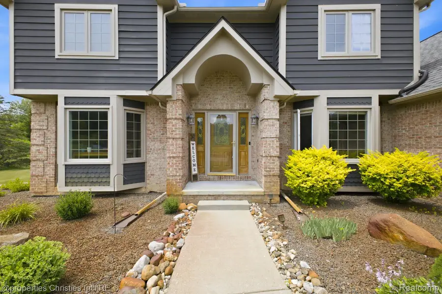 921 Kyle Court, White Lake, MI 48383 - #3