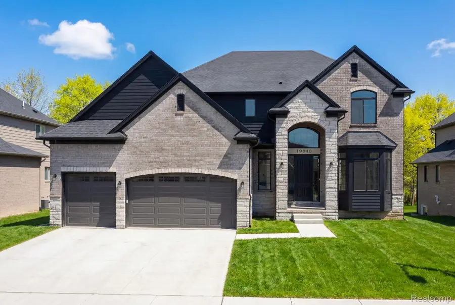 19840 Tranquility Drive, Macomb, MI 48042 - #2
