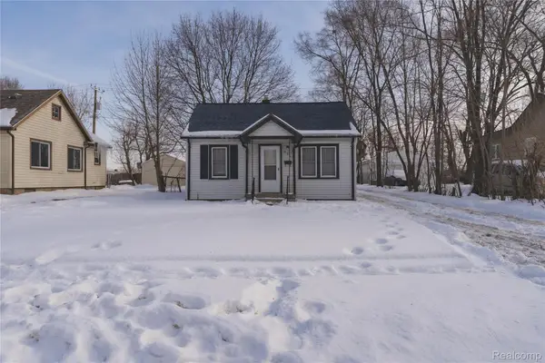 804 Emerson Avenue, Pontiac, MI 48340