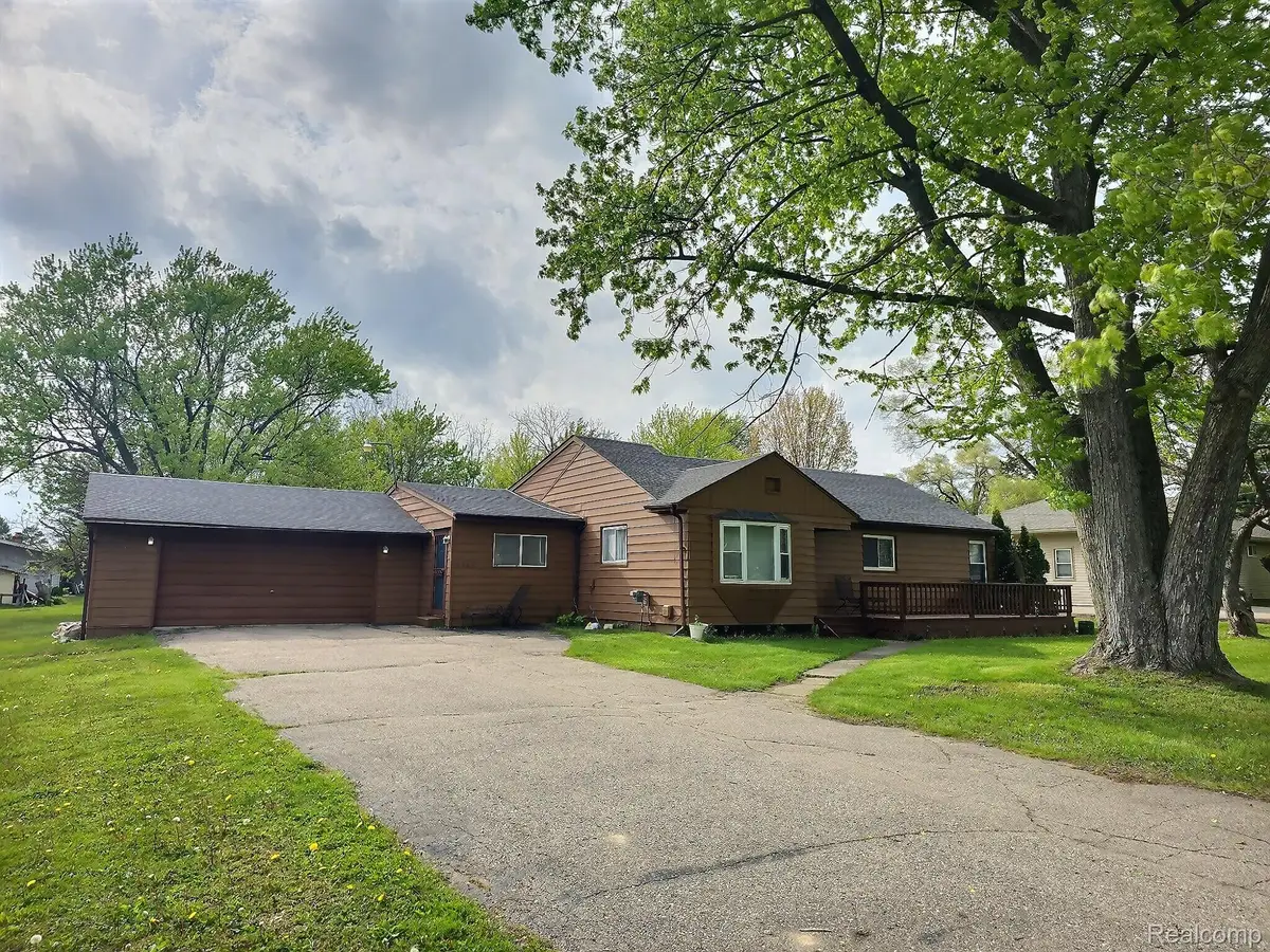 6449 Detroit Street, Beecher, MI 48458 - #1