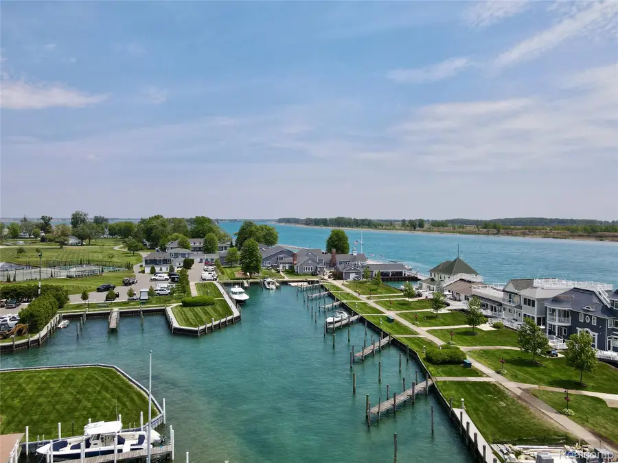 9963 S Channel Dr, Harsens Island, MI 48028 - #3