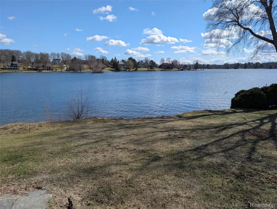 8461 Woodland Shore Drive, Brighton, MI 48114 - #3