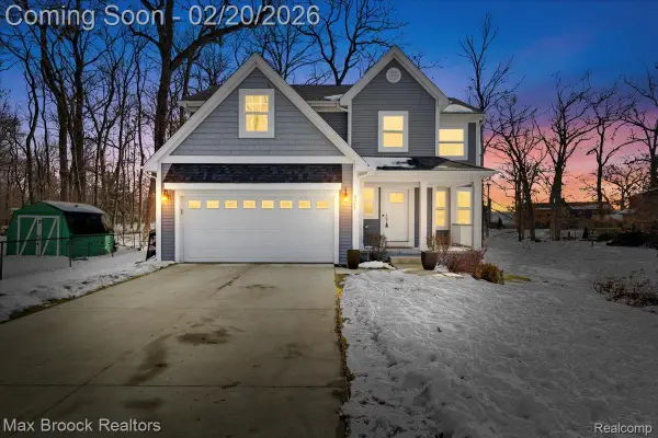 4511 Sedum Glen, Waterford, MI 48328