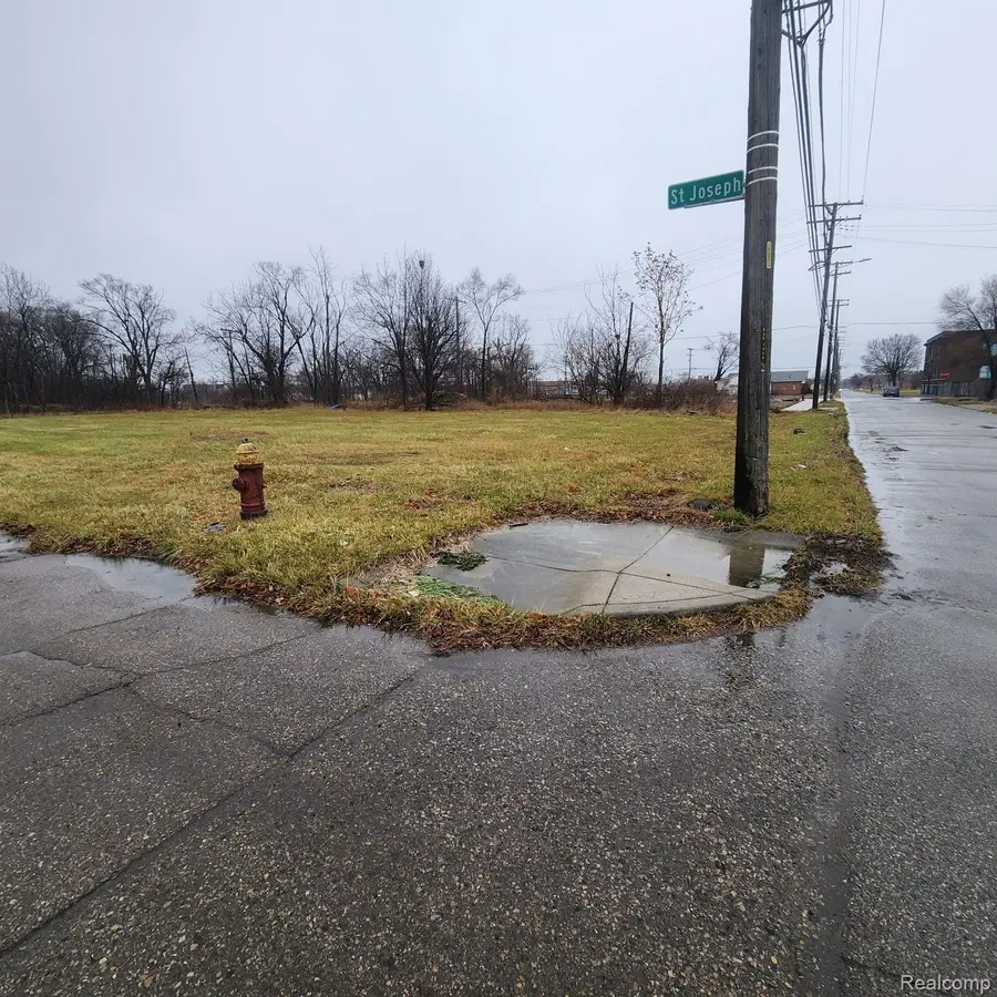 2206 Saint Joseph Street, Detroit, MI 48207 - #2