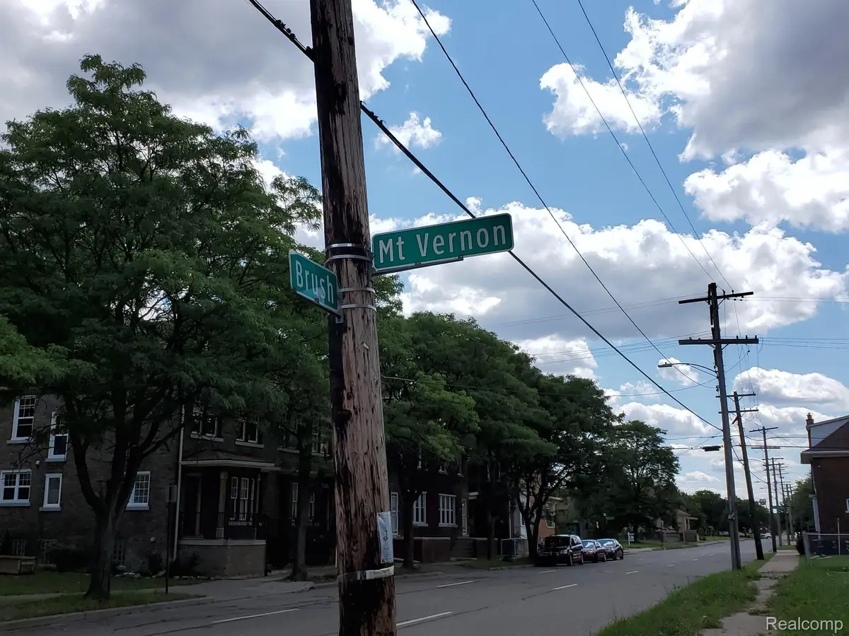 8261 Brush, Detroit, MI 48202 - #1