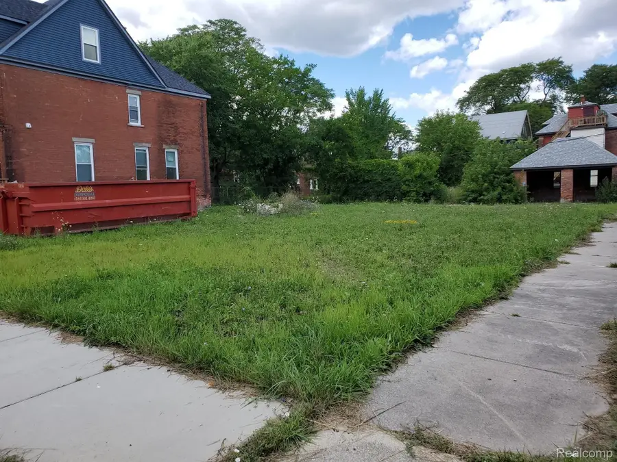 8261 Brush, Detroit, MI 48202 - #3
