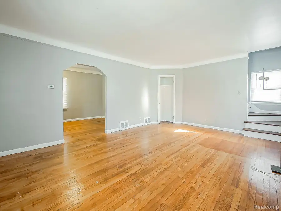 9744 Lakepointe Street, Detroit, MI 48224 - #3