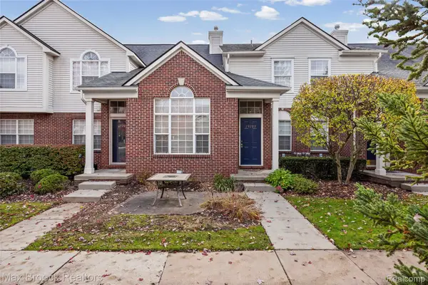 19105 Alexa Drive, CommerceTwp, MI 48390
