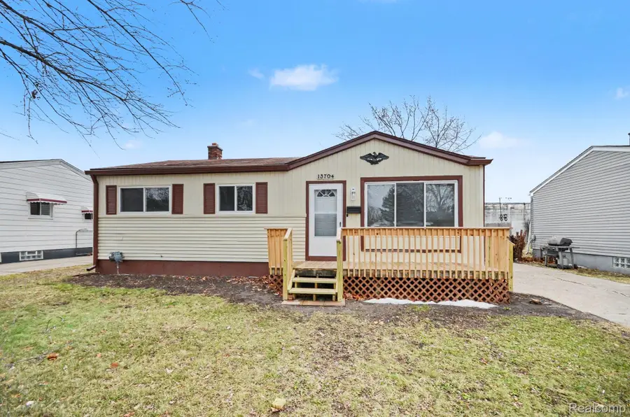 13704 Sherman Avenue, Warren, MI 48089 - #3