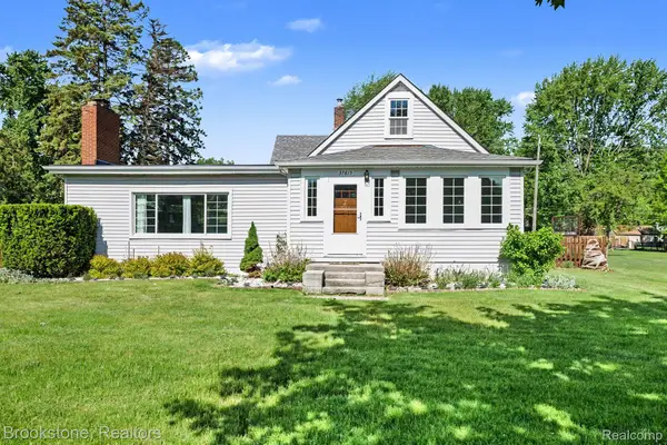 37815 Pineridge Street, HarrisonTownship, MI 48045