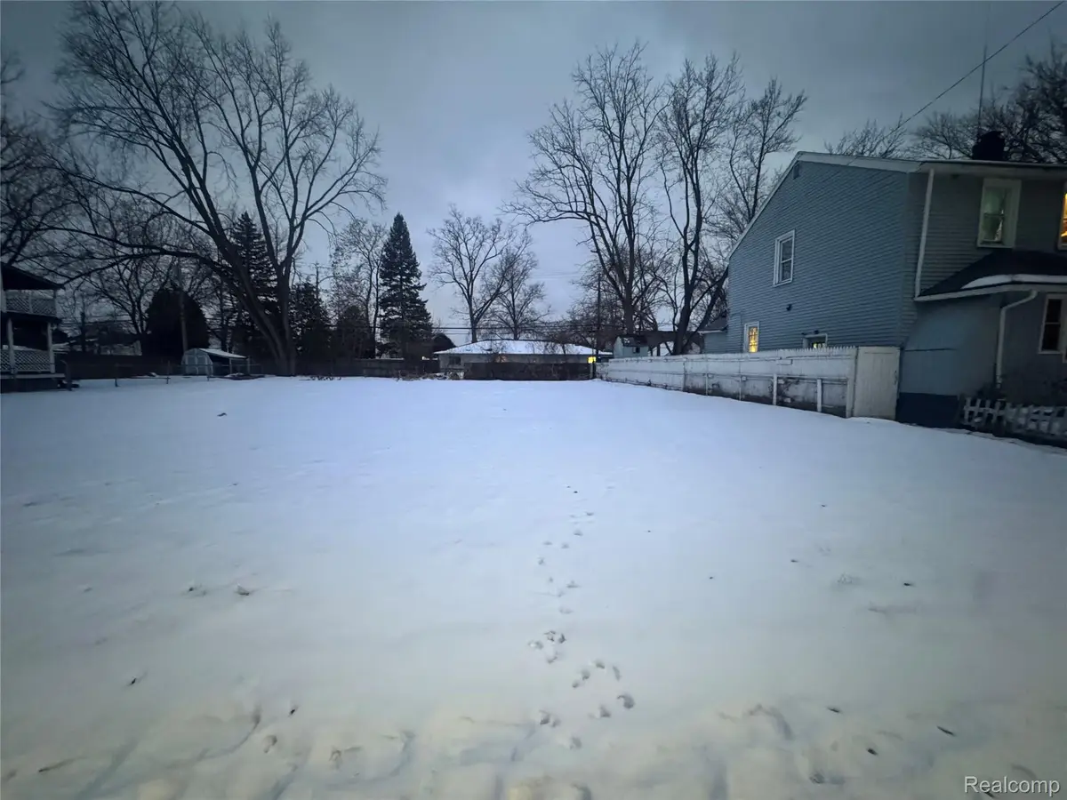 25527 New York Street, Dearborn Heights, MI 48125 - #1