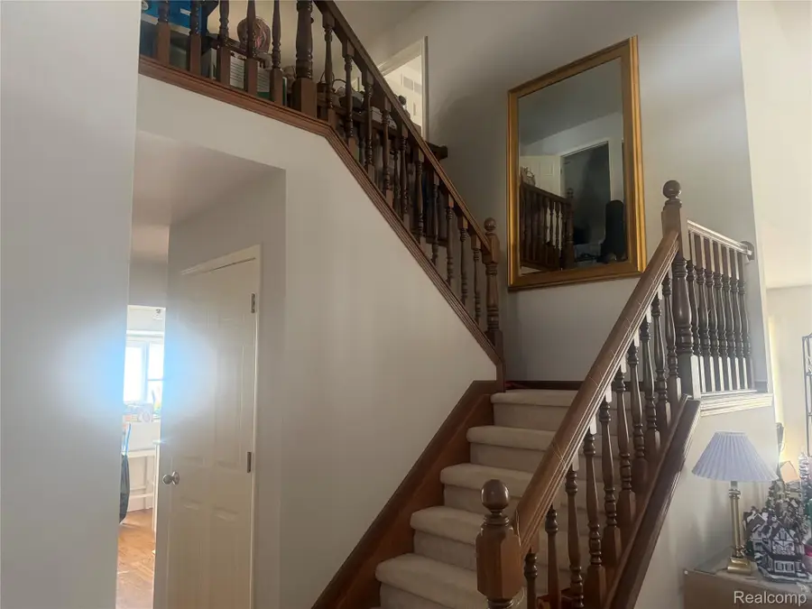 1446 Vistaview Drive, Rochester Hills, MI 48306 - #3