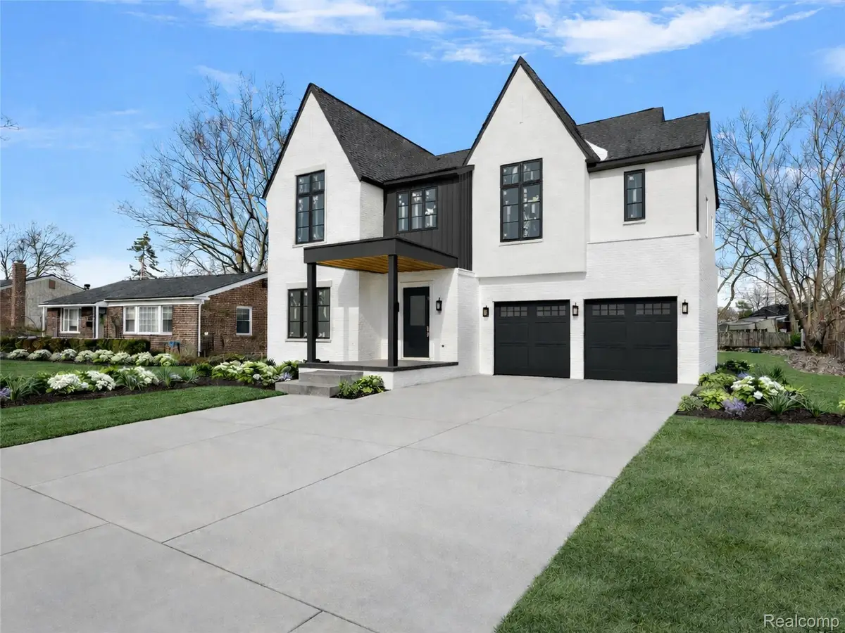 1909 W Melton Road, Birmingham, MI 48009 - #1