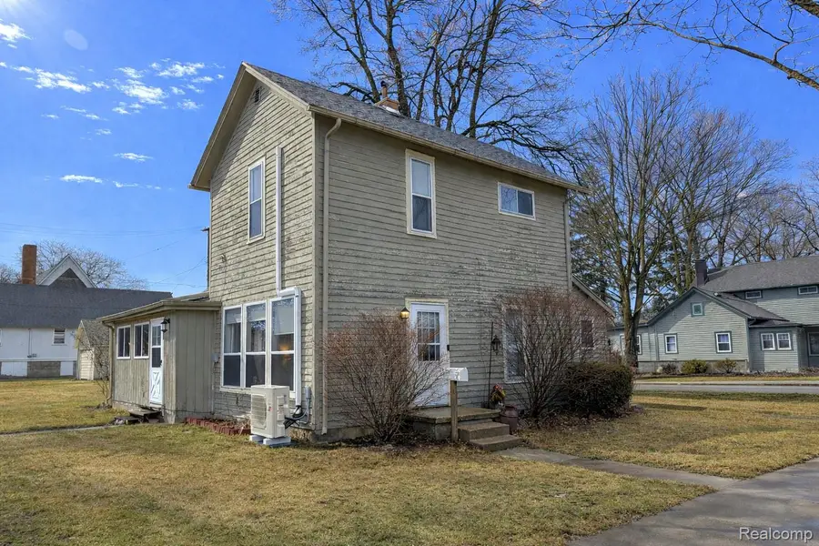 201 S Almer Street, Caro, MI 48723 - #2