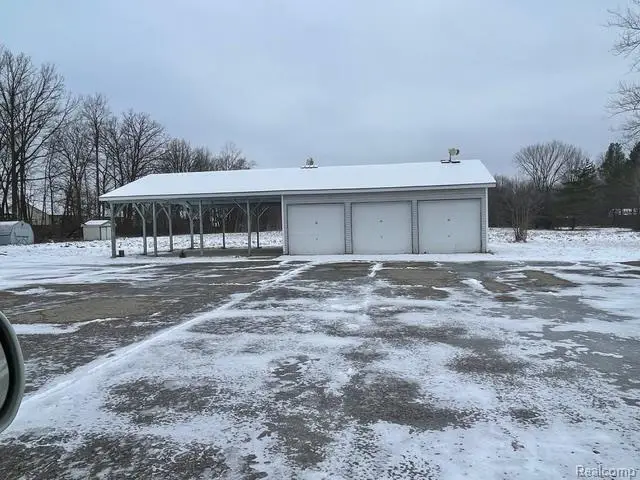 2260 S Belsay Road, Burton, MI 48519 - #3