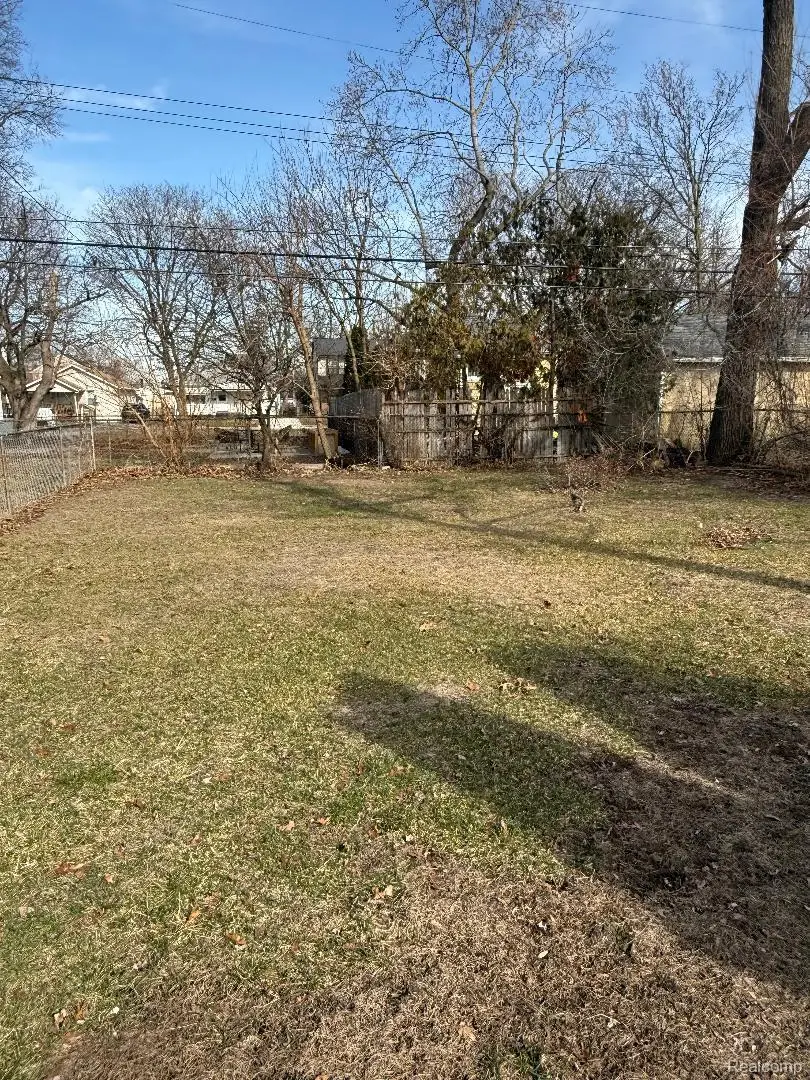 1441 E Harry Avenue, Hazel Park, MI 48030 - #3