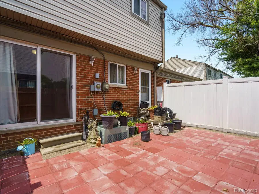 25630 Salem, Roseville, MI 48066 - #2