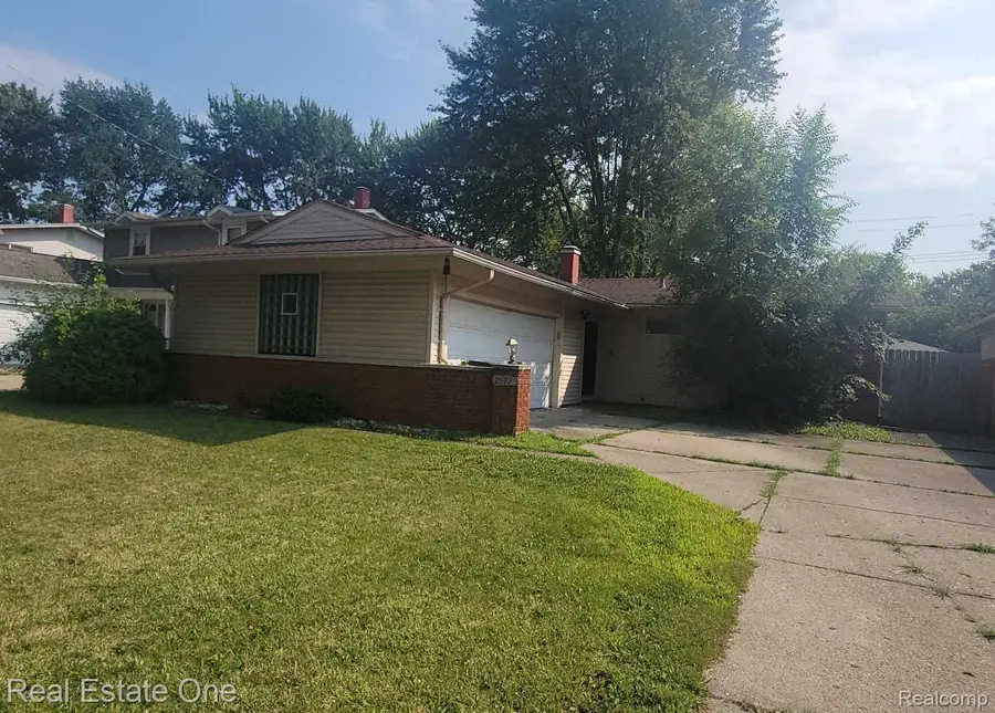 20120 Salisbury Street, Saint Clair Shores, MI 48080 - #2