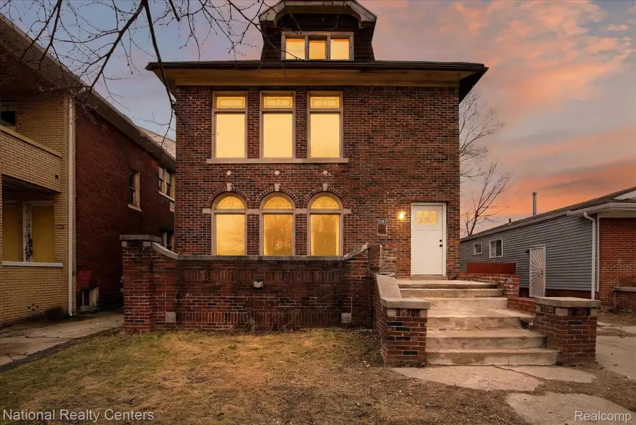 3351 W Grand Street, Detroit, MI 48238 - #2