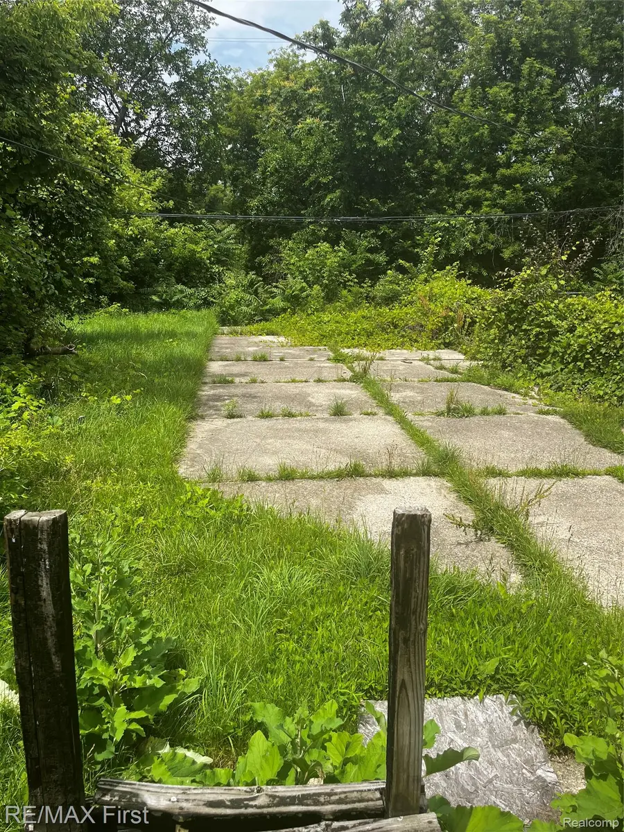 19593 Annott Street, Detroit, MI 48205 - #3
