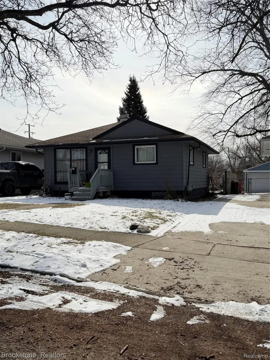 29 W Rutgers Avenue, Pontiac, MI 48340 - #2