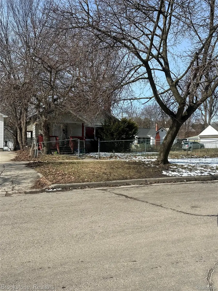 82 Earlmoor Boulevard, Pontiac, MI 48341 - #3