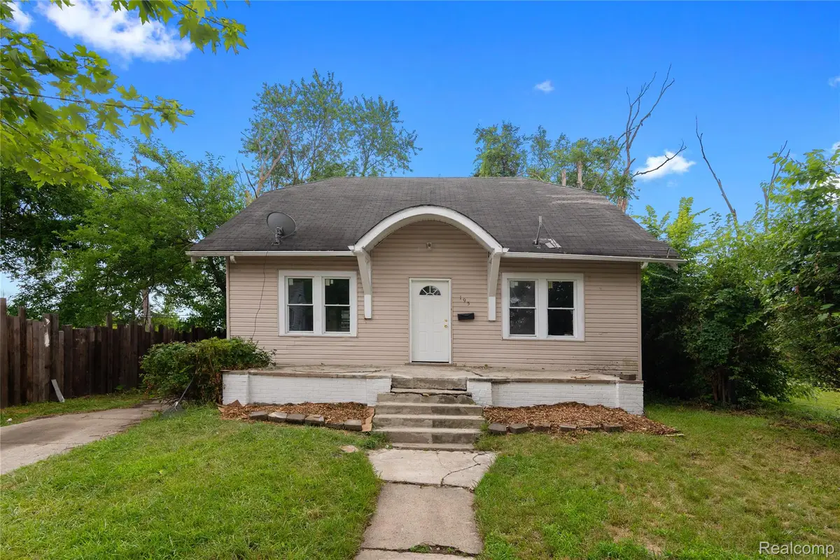 195 W Greendale, Detroit, MI 48203 - #1