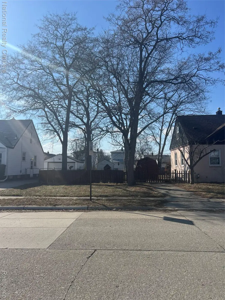 0000 Rausch, Eastpointe, MI 48021 - #2