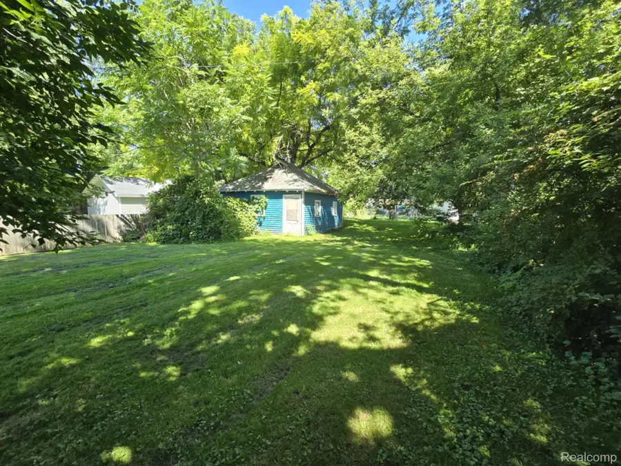 2400 Stone Street, Port Huron, MI 48060 - #3