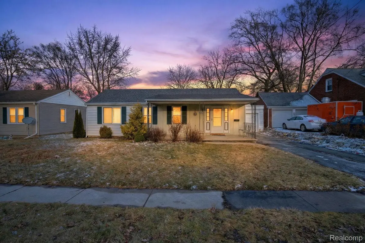 3066 Schaefer Street, Saginaw, MI 48604 - #1