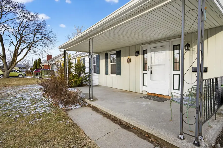 3066 Schaefer Street, Saginaw, MI 48604 - #3
