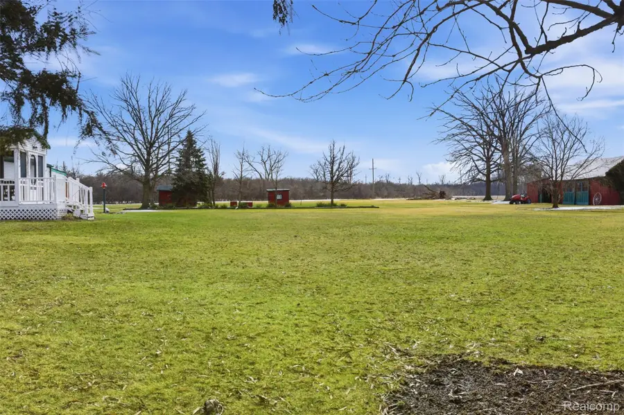 21301 Woodruff Road, Rockwood, MI 48173 - #3