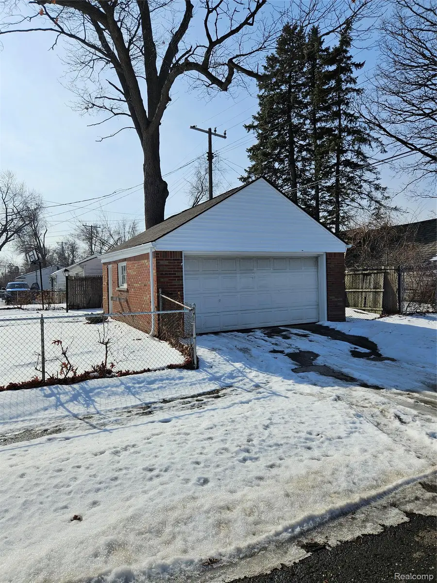 18717 Littlefield Street, Detroit, MI 48235 - #3
