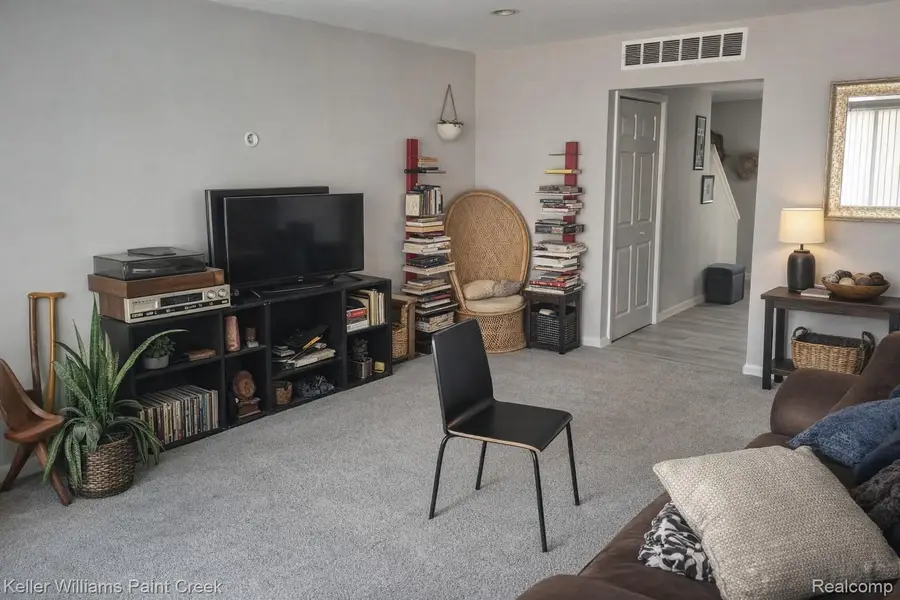 26728 Farmbrook Villa Drive, Southfield, MI 48034 - #2