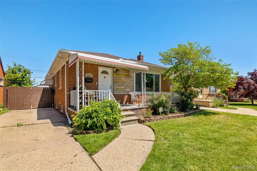 8131 Marian Street, Warren, MI 48093 - #3