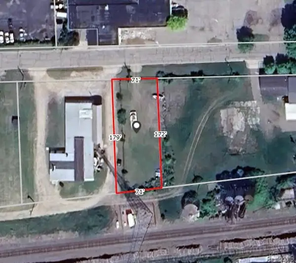 00 Howard Street, Lapeer, MI 48446