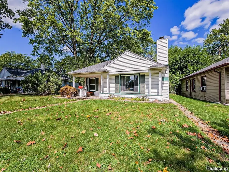24628 Carlysle Street W, Dearborn, MI 48124 - #2