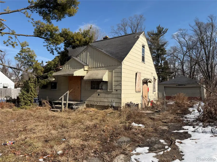 17206 Salem Street, Detroit, MI 48219 - #2