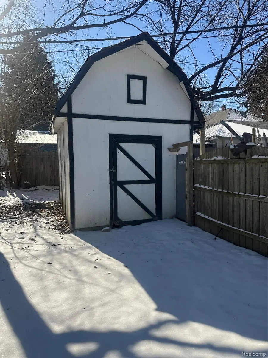 187 NE Nebraska Avenue, Pontiac, MI 48341 - #2