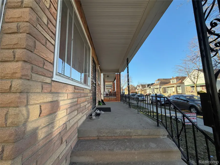 12091 Sobieski Street, Hamtramck, MI 48212 - #3