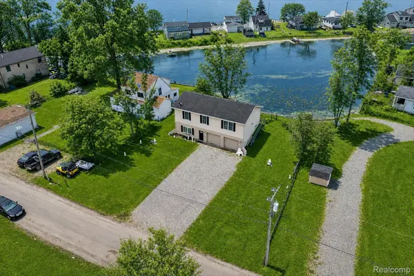6198 Brancheau Road, Newport, MI 48166