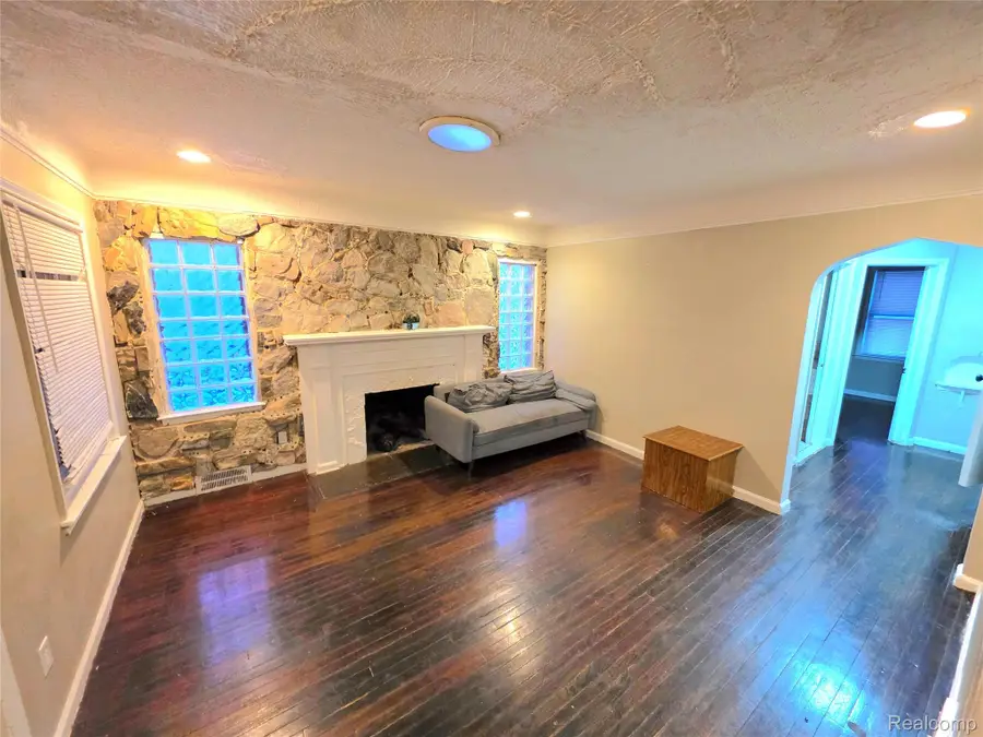 14235 Winthrop Street, Detroit, MI 48227 - #2