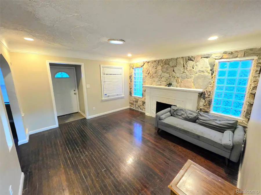 14235 Winthrop Street, Detroit, MI 48227 - #3