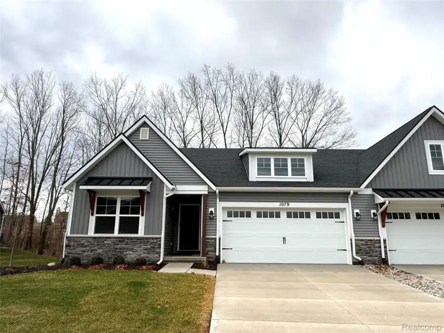 1079 Camellia Circle #33, Howell, MI 48843 - #2